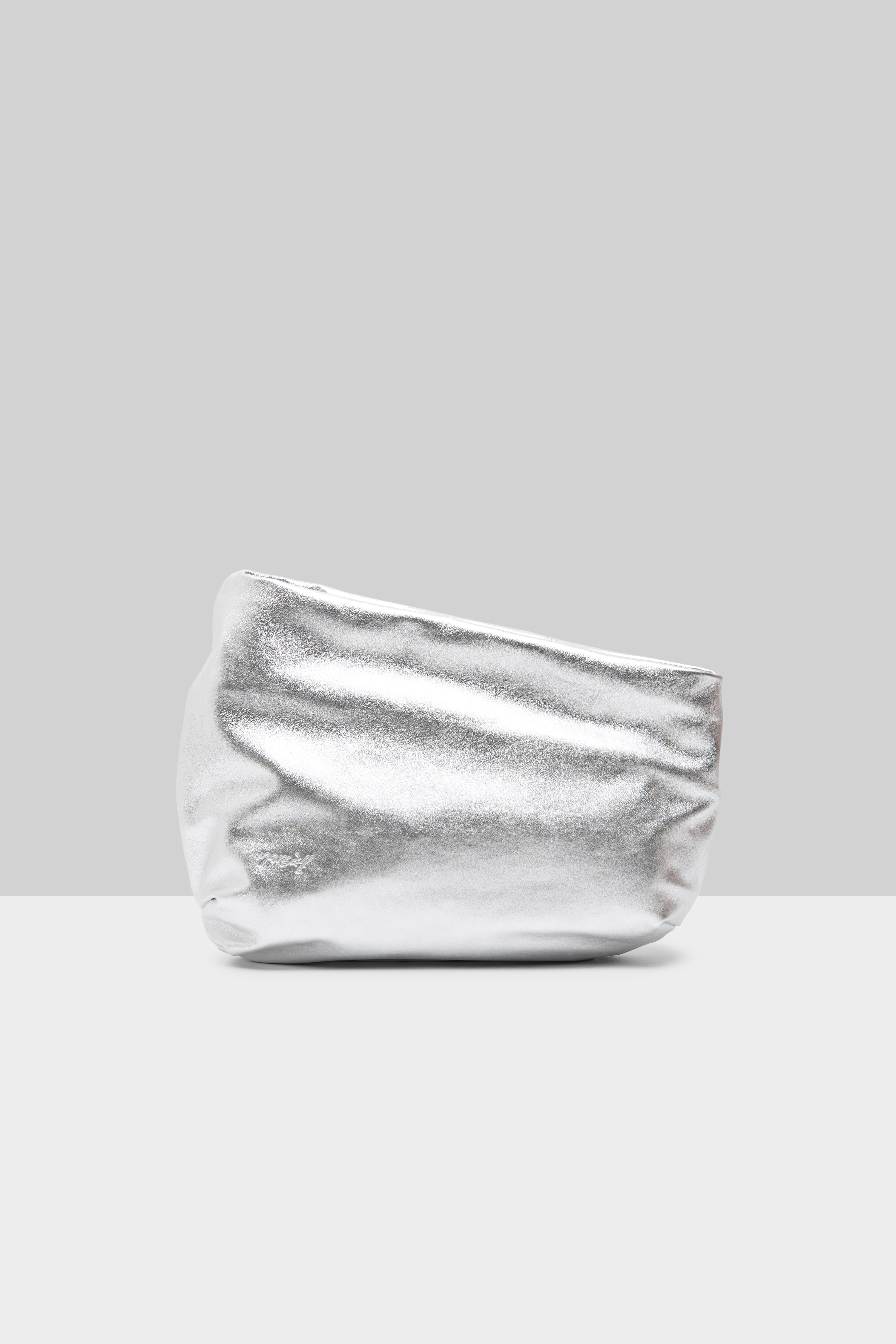 SS26_MB0442_P03261LA000_A