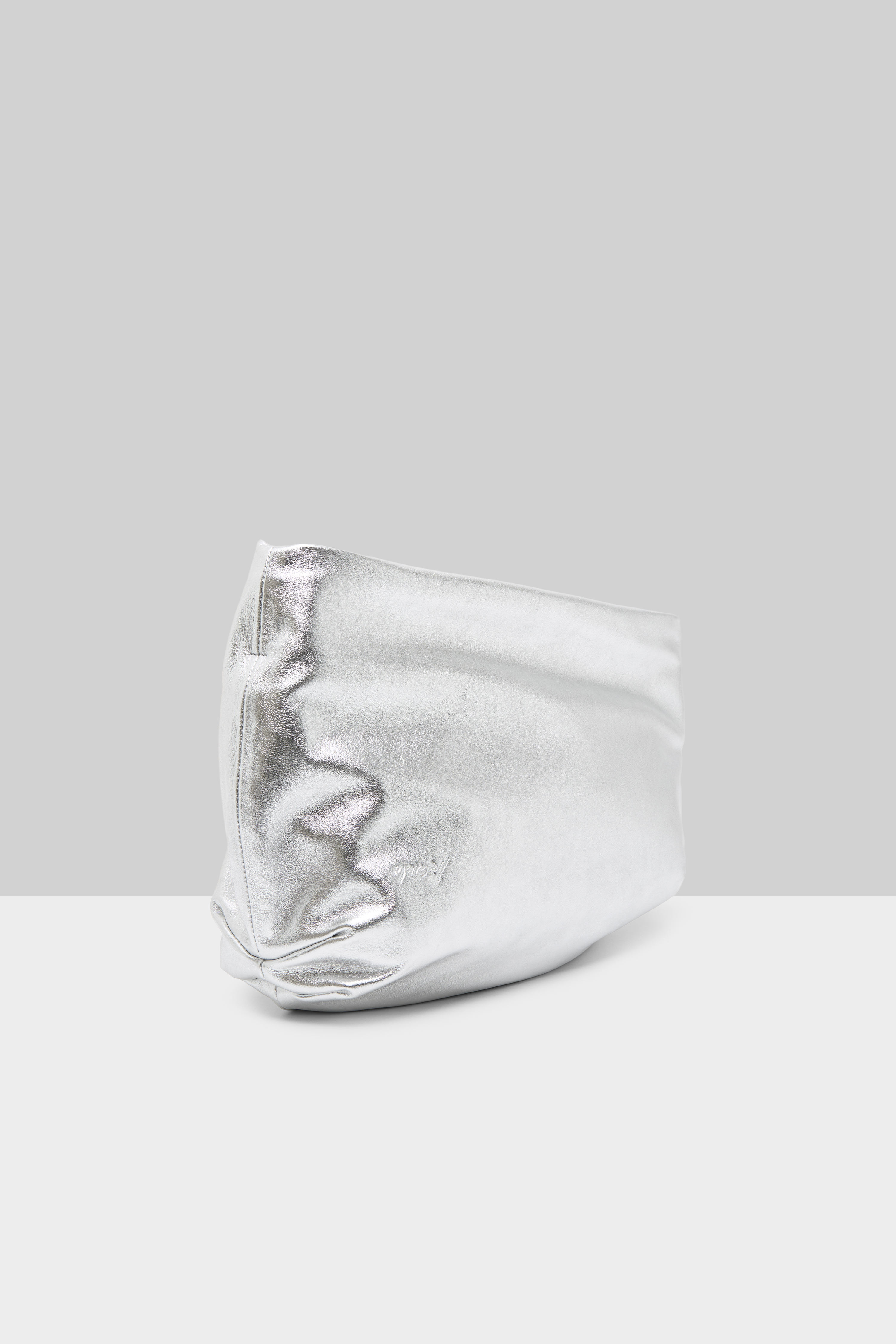 SS26_MB0442_P03261LA000_B