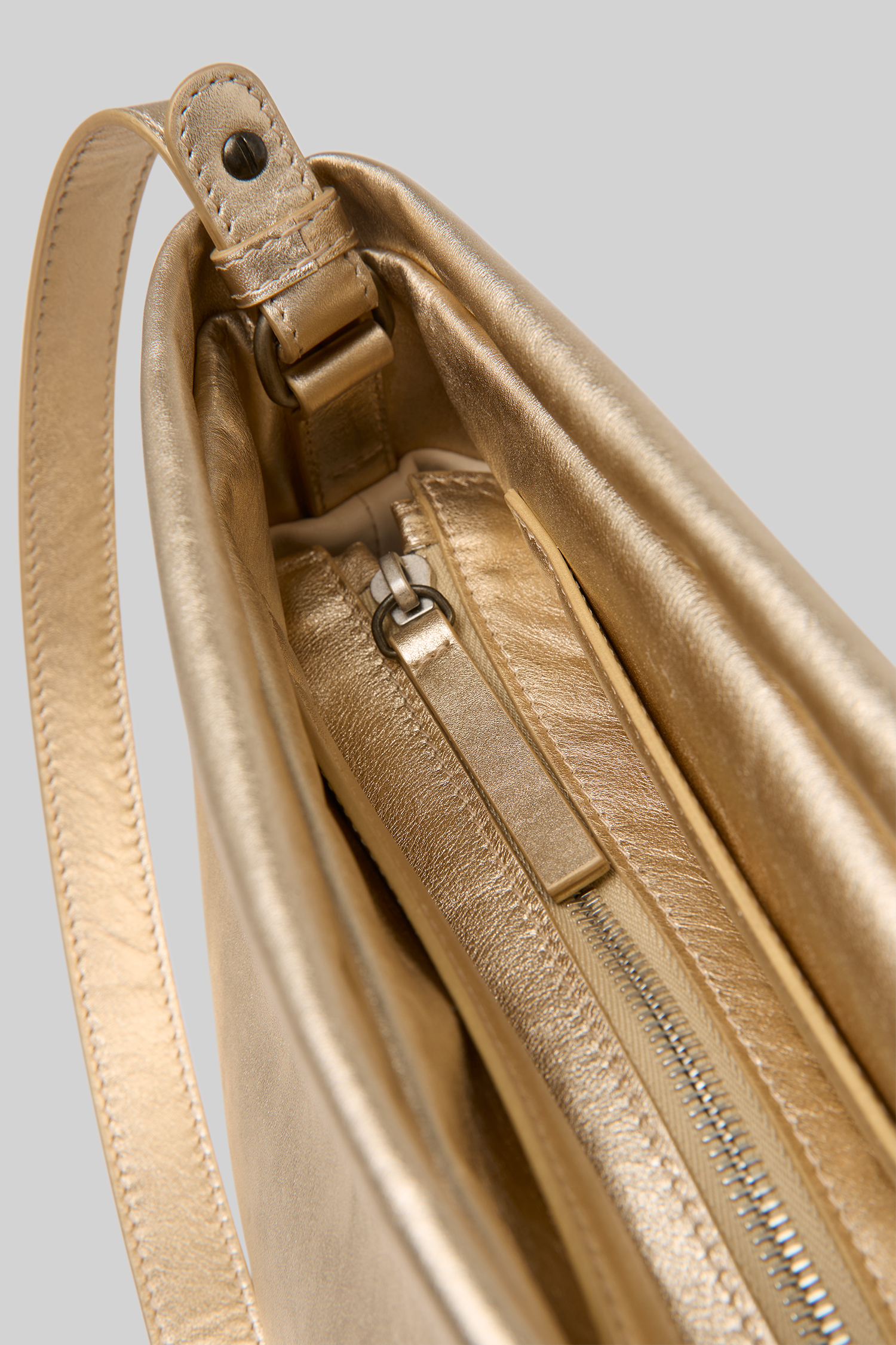 SS26_MB0442_P03281LA000_E