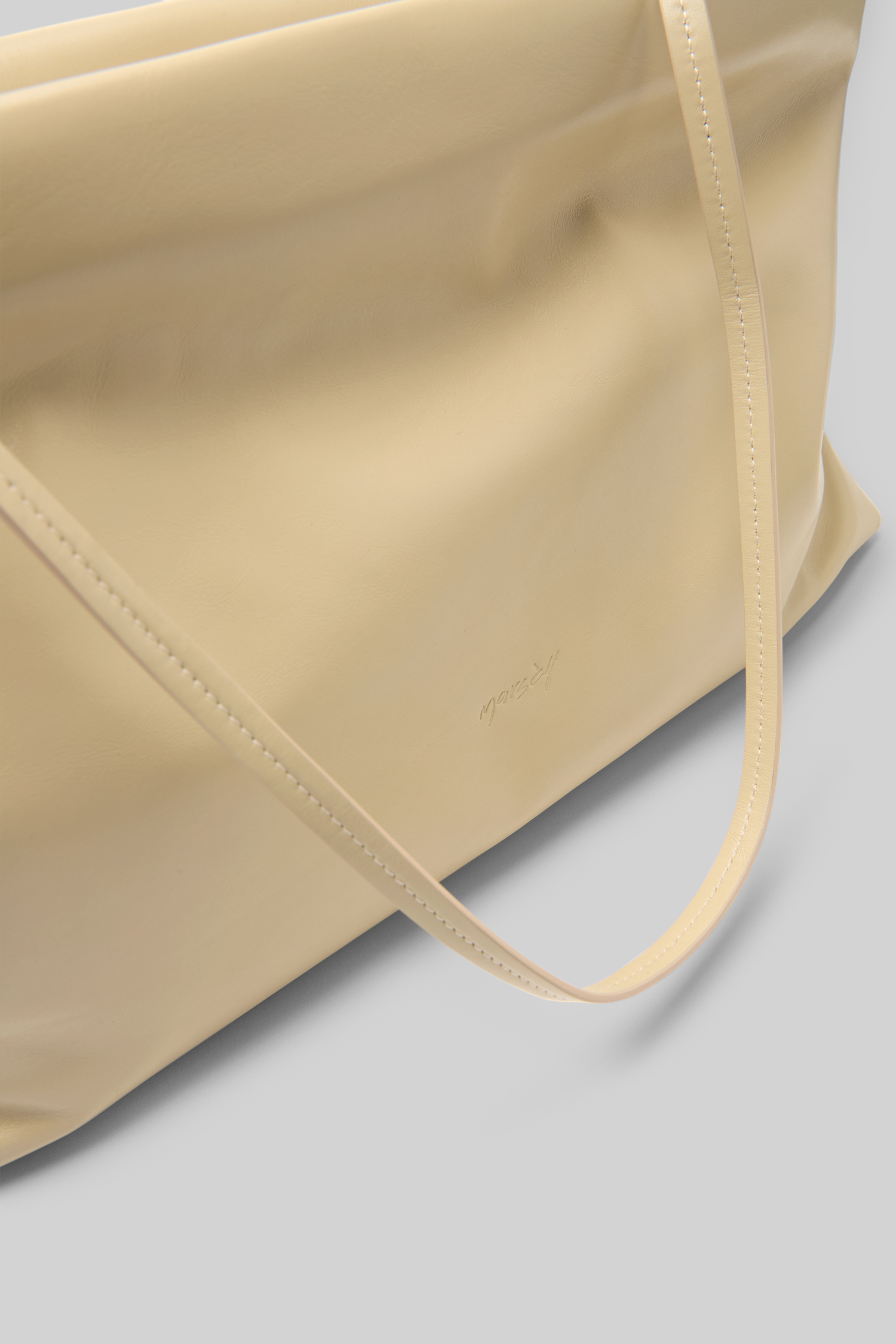 SS26_MB0481_P015383_E